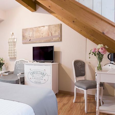 Auberge Communale De Carouge Bagian luar foto